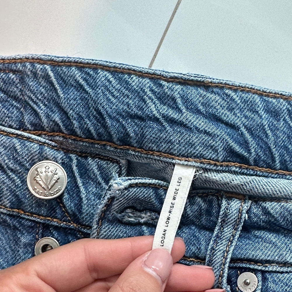 Rag & Bone Logan Low-Rise Wide Leg Jeans - Picture 2 of 7